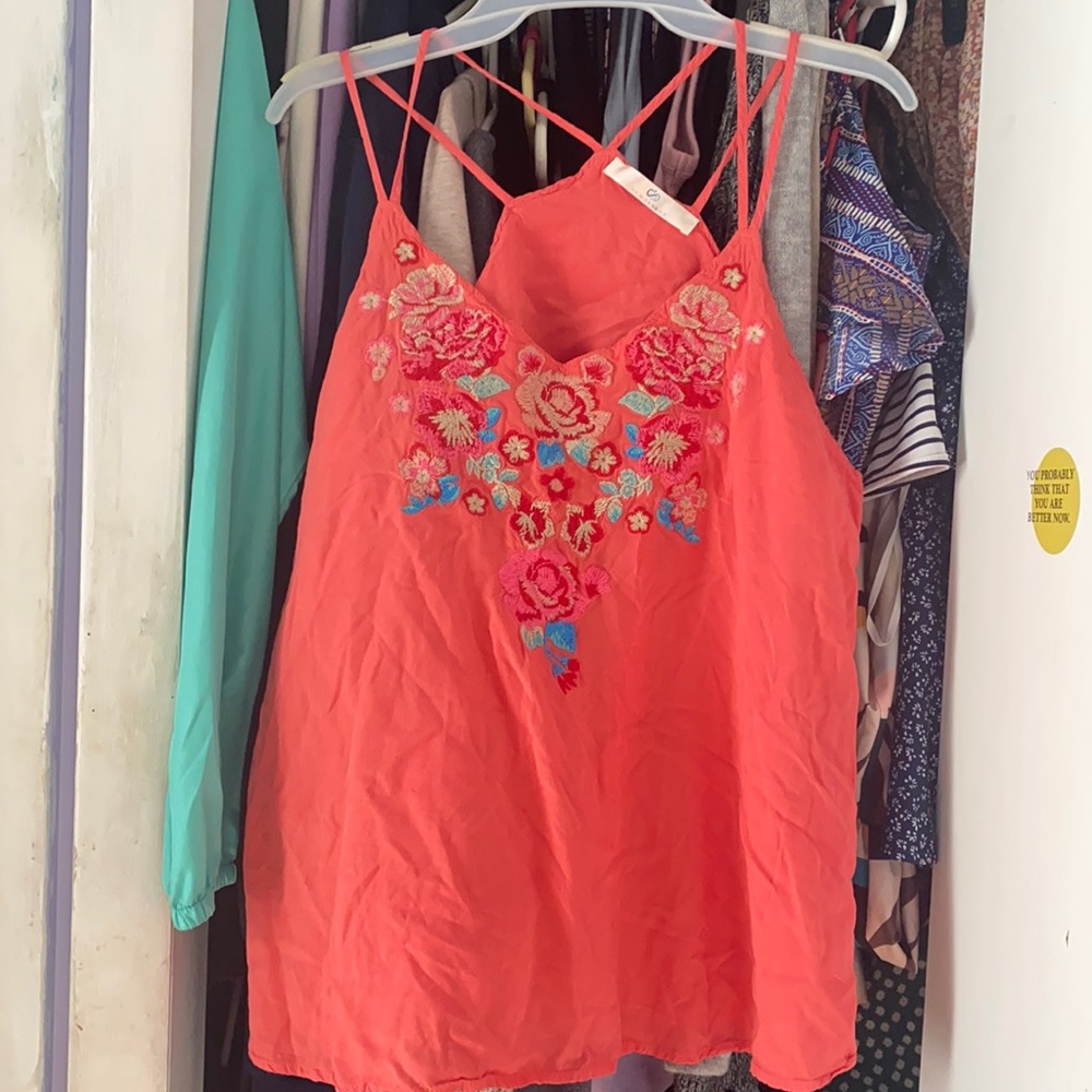 Women’s strappy tank top